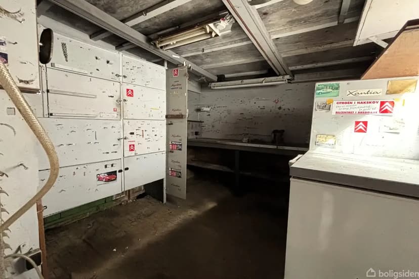 https://storage.googleapis.com/homestra-images/property-image-3bce961c-6646-44c3-99dc-1eb528153268-1748892345.jpg