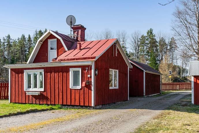 https://storage.googleapis.com/homestra-images/property-image-404a02a1-9e00-4020-84d1-ce608f0ec132-1756317885.jpg