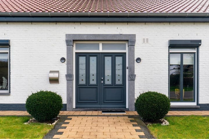 https://storage.googleapis.com/homestra-images/property-image-45bd993a-45a5-498b-9ce5-f4a6d92453d8-1777582173.jpg