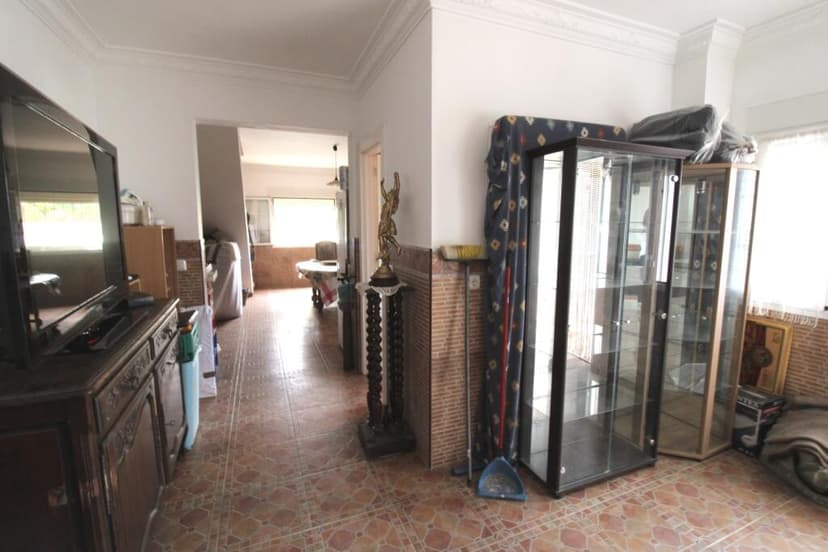https://storage.googleapis.com/homestra-images/property-image-5a514bbe-870c-4895-a096-418466a3aec4-1755954035.jpg