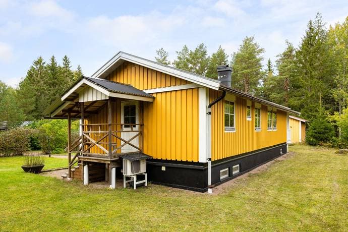 https://storage.googleapis.com/homestra-images/property-image-647c0e7d-2190-4772-965f-743dc4b0d832-1759400227.jpg
