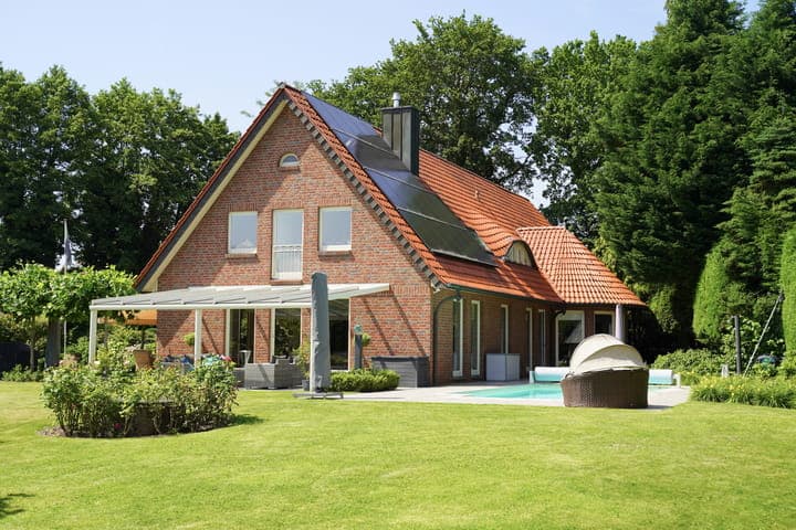 https://storage.googleapis.com/homestra-images/property-image-64e18733-20e4-43d3-8945-1c4cfb5dbcb5-1751721077.jpg