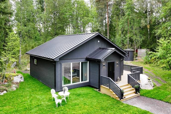 https://storage.googleapis.com/homestra-images/property-image-6cecf6e7-3bee-4ece-ba0b-705709344a2b-1758452749.jpg