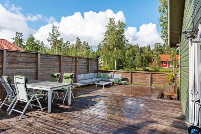 https://storage.googleapis.com/homestra-images/property-image-6ecdf28c-c2ba-425f-bd80-165d50086313-1758738049.jpg