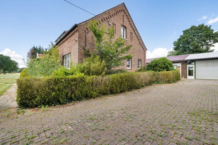 https://storage.googleapis.com/homestra-images/property-image-754d968a-8540-45af-a7cc-7c195bcf7388-1752176362.jpg