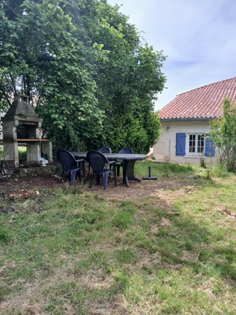 https://storage.googleapis.com/homestra-images/property-image-77e33699-a7f6-4220-b41a-2d4b8253ddf0-1747586444.jpg