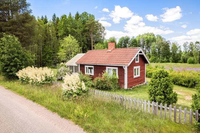 https://storage.googleapis.com/homestra-images/property-image-7fa3dba9-cc34-4e07-abef-f31f98109aa5-1751397359.jpg