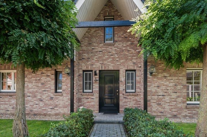 https://storage.googleapis.com/homestra-images/property-image-82fcb8e0-39c6-43e2-9ed0-4e30df5f13f6-1759577174.jpg