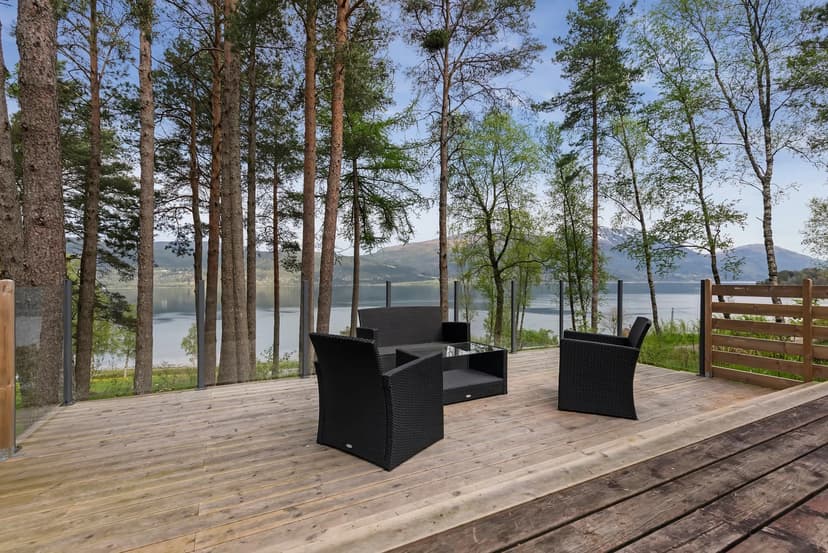 https://storage.googleapis.com/homestra-images/property-image-8a671f8e-1949-48b6-a533-888c912e92c5-1748108429.jpg