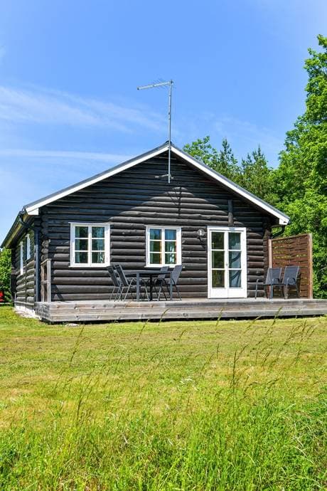 https://storage.googleapis.com/homestra-images/property-image-933e368d-8a6d-4f55-a96e-bc201a79f223-1751108441.jpg