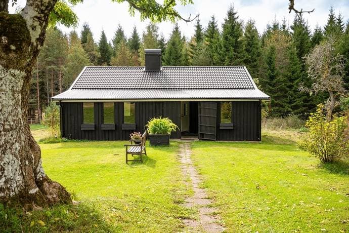 https://storage.googleapis.com/homestra-images/property-image-93b6a8e2-aa36-43d5-a9d1-155b02979cbd-1760725470.jpg