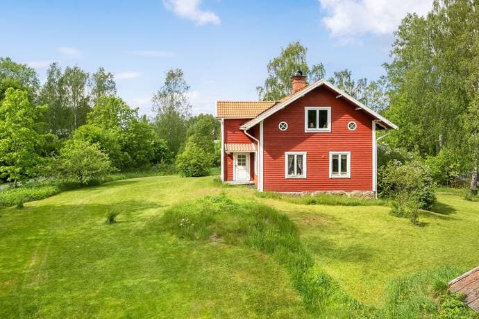 https://storage.googleapis.com/homestra-images/property-image-9512cc90-514f-4432-bddb-1f4c27be32a5-1750275943.jpg