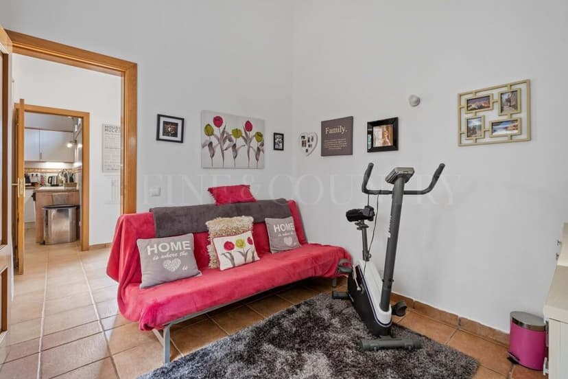 https://storage.googleapis.com/homestra-images/property-image-972d850c-6089-4dc2-aa11-6a920b78add0-1788684226.jpg