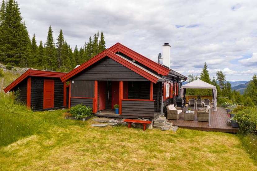 https://storage.googleapis.com/homestra-images/property-image-9abc4265-6c2e-425d-96ba-2b5b6df526d1-1789212334.jpg