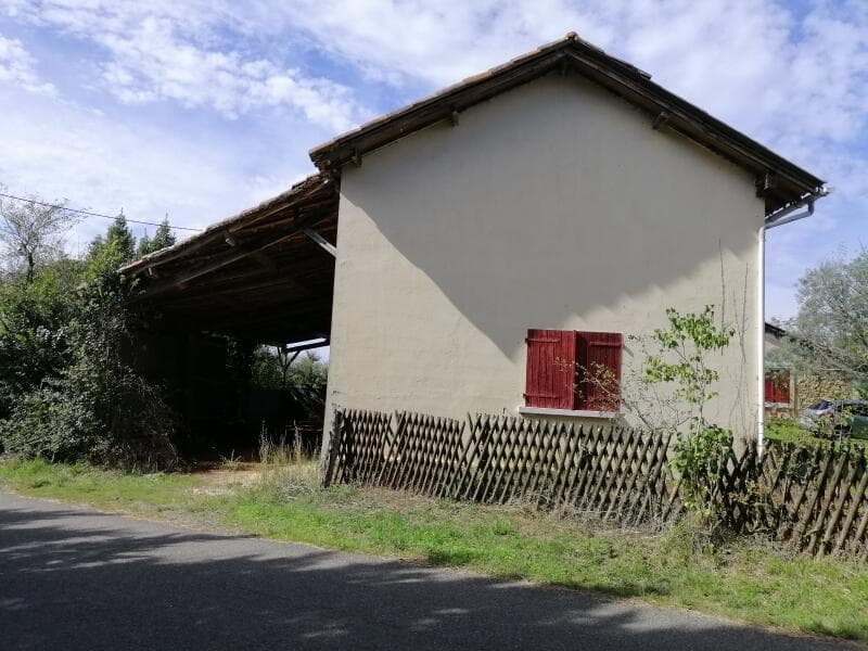 https://storage.googleapis.com/homestra-images/property-image-9f8149a2-5481-432f-a84a-72445c715e96-1751105662.jpg