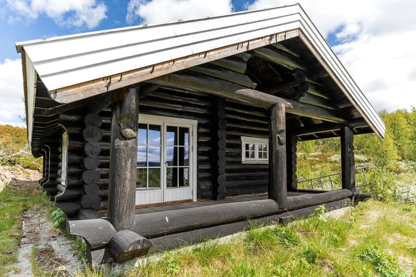 https://storage.googleapis.com/homestra-images/property-image-b1532798-1935-4cd1-a398-4f34f8a1a757-1752000053.jpg