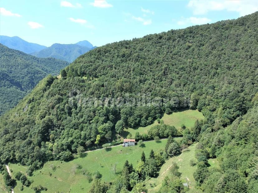 https://storage.googleapis.com/homestra-images/property-image-b1e61f5b-dd20-4676-b2d0-de766f98ca56-1753812165.jpg