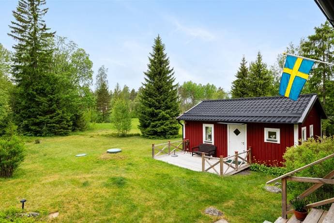 https://storage.googleapis.com/homestra-images/property-image-b4a0edc2-d450-42e3-ac12-a2599d87d4ec-1749666289.jpg