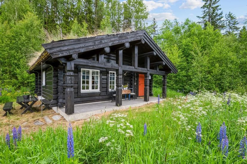 https://storage.googleapis.com/homestra-images/property-image-ba9df875-2128-425b-890e-accc3c905408-1753534502.jpg