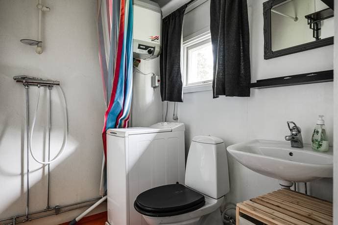 https://storage.googleapis.com/homestra-images/property-image-bdc79ce8-a294-4a3f-a4b6-bca893b5de8e-1749666140.jpg