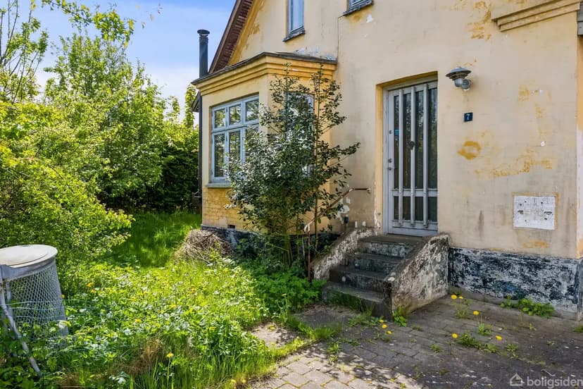 https://storage.googleapis.com/homestra-images/property-image-be0406c6-87f0-4c65-9395-1fb22b3feafb-1747160022.jpg