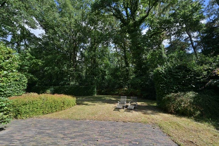 https://storage.googleapis.com/homestra-images/property-image-c453b82b-0d24-44e7-8022-08b417883931-1758970173.jpg