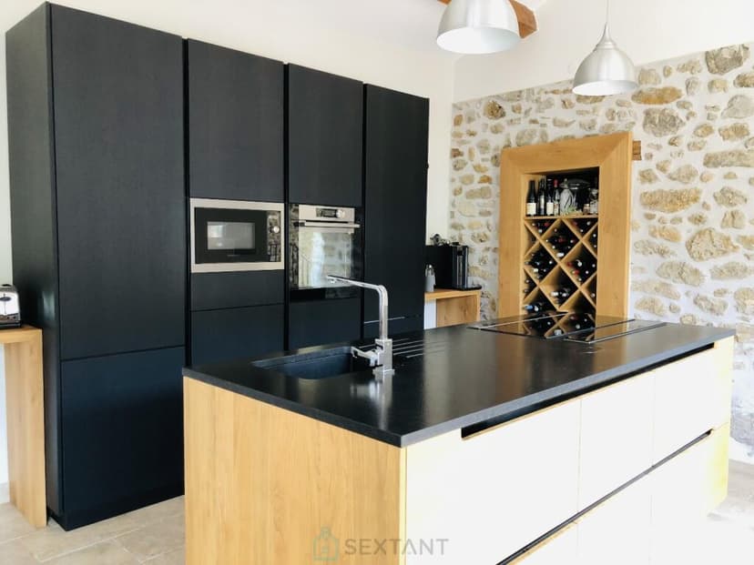 https://storage.googleapis.com/homestra-images/property-image-c7cf3080-70fd-408c-bed5-a8e61dbd606e-1748777575.jpg
