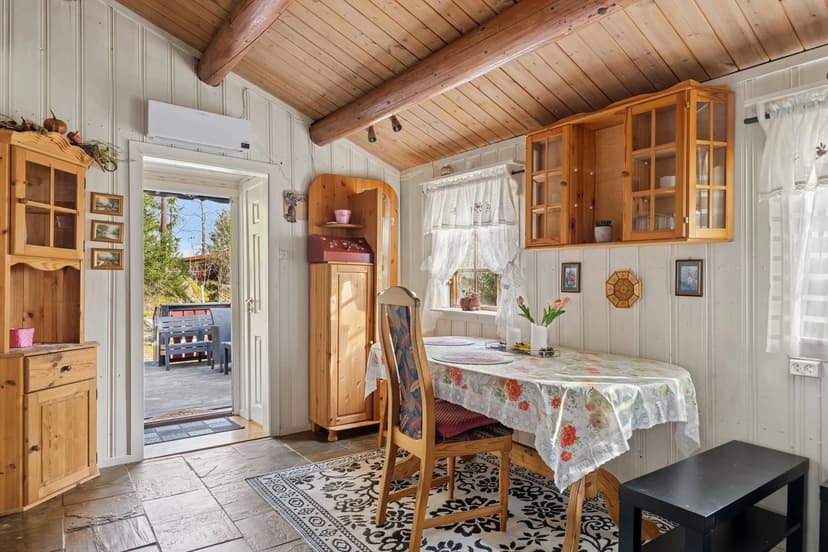 https://storage.googleapis.com/homestra-images/property-image-ca3fb6d1-36f1-44f3-9b47-7764700d5518-1746340365.jpg