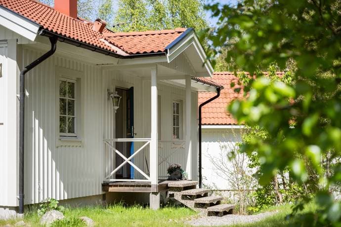 https://storage.googleapis.com/homestra-images/property-image-cc7177ee-5475-4a45-a9da-07d0191f7300-1750519501.jpg