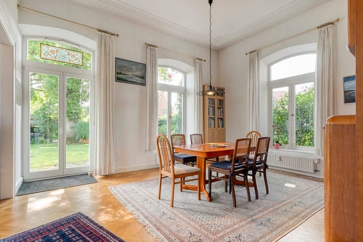 https://storage.googleapis.com/homestra-images/property-image-cf26632f-47e3-4b0f-99a3-80ffdfbc797b-1756554292.jpg
