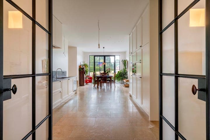 https://storage.googleapis.com/homestra-images/property-image-dab64e06-f872-42e1-99fe-807345405834-1786271650.jpg