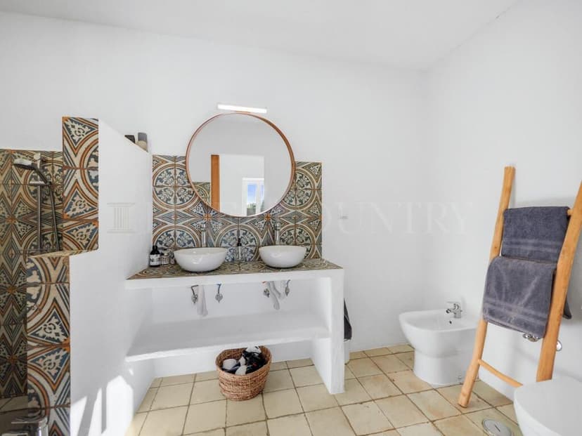 https://storage.googleapis.com/homestra-images/property-image-de38dc0b-5cd8-4ddf-9cd8-de4a0b052fed-1792260147.jpg