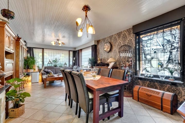 https://storage.googleapis.com/homestra-images/property-image-defff29e-c451-4a2a-a5bc-8cf467246077-1752945552.jpg