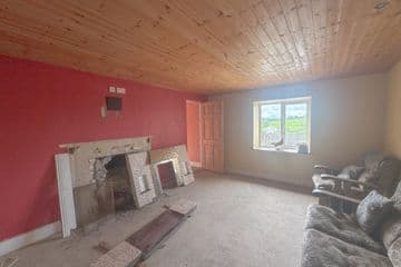 https://storage.googleapis.com/homestra-images/property-image-e03328ec-e19e-48c6-b650-463c0b956a73-1758970201.jpg