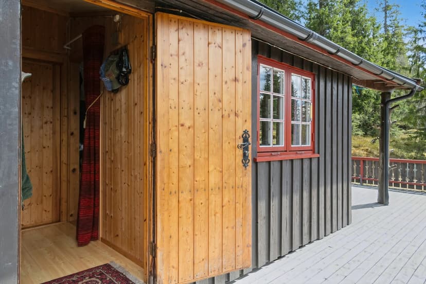 https://storage.googleapis.com/homestra-images/property-image-e038b5a8-4abc-481e-8ef2-5a9ff63ff3bd-1753900916.jpg