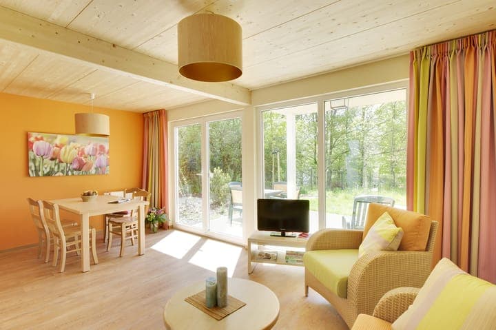 https://storage.googleapis.com/homestra-images/property-image-eee611ce-43ec-405a-92ab-1d02e5f1cec4-1753976523.jpg