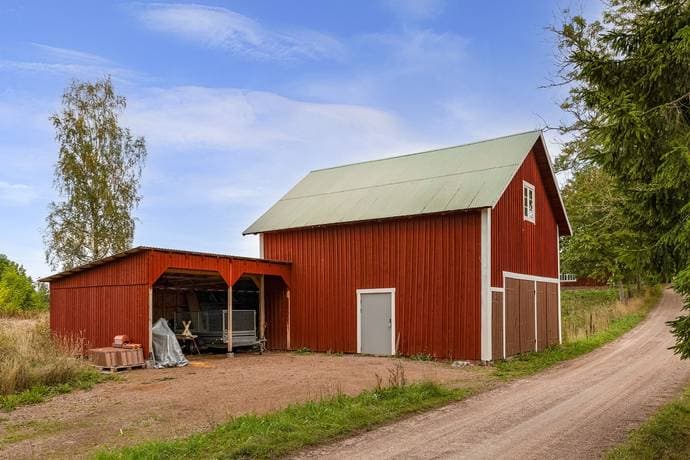 https://storage.googleapis.com/homestra-images/property-image-f716c985-1179-42cc-86a5-a334b07be8af-1758972781.jpg