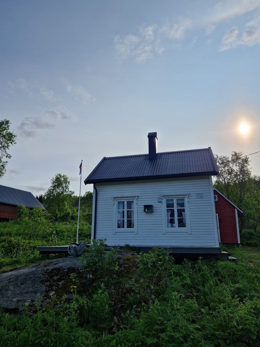 https://storage.googleapis.com/homestra-images/property-image-fa228a30-68b3-4100-95fd-8ce92cd6d2b8-1780260833.jpg