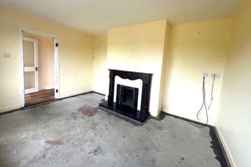 https://storage.googleapis.com/homestra-images/property-image-fad9b61f-a1bd-4dd8-8fd2-b2e085a6691d-1758970206.jpg