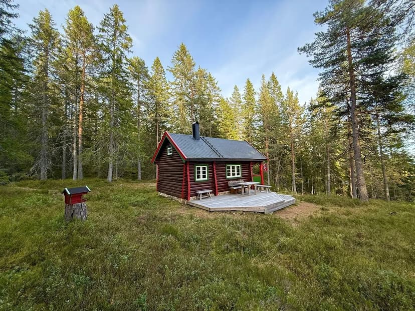 https://storage.googleapis.com/homestra-images/property-image-ff1c47f2-5dd3-4aee-8a5d-1fd5ac3170da-1758970238.jpg